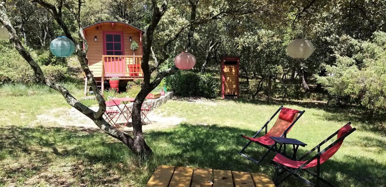 Villa Roulotte avec piscine en Cévennes à Monteils  Extérieur photo